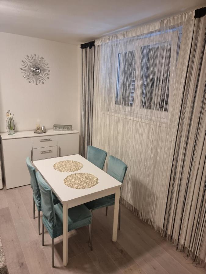 Split Apartment Екстериор снимка